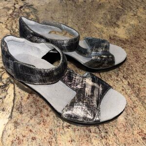 Alegria Sandals excellent condition!